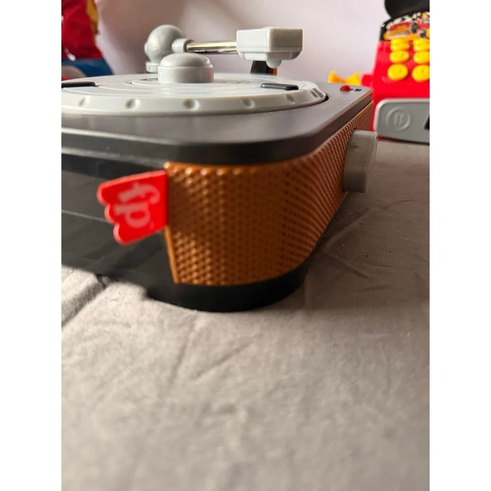 Rockin record player